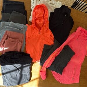 10 Piece Lululemon lot size 6 and 8 includes Don’t Hurry be Happy size 8